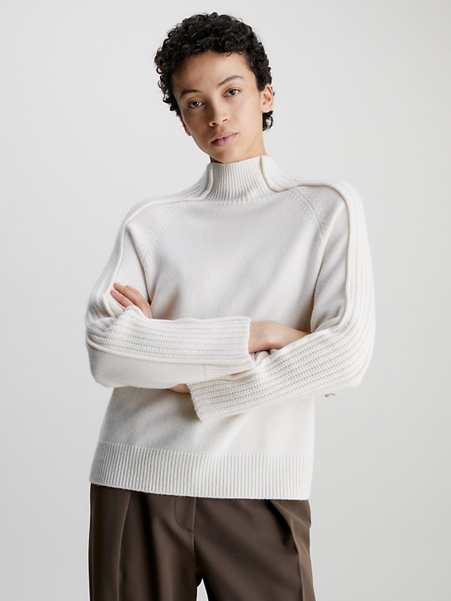white swobodny wełniany sweter z wywijanym dekoltem dla kobiety - calvin klein