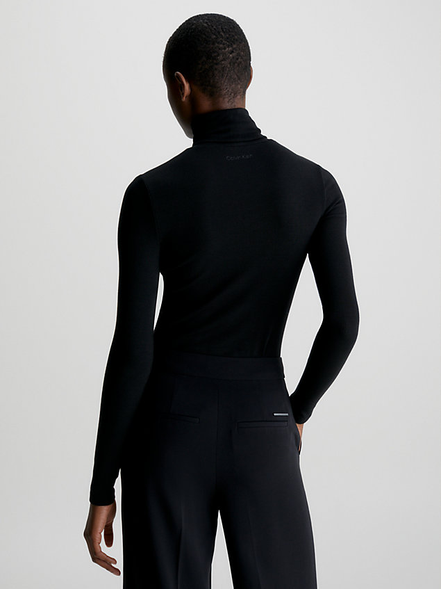 black wąski ściągaczowy sweter z wywijanym dekoltem dla kobiety - calvin klein