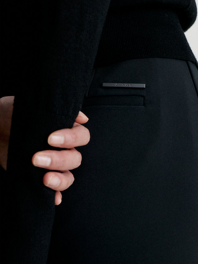 black proste usztywnione spodnie z diagonalu dla kobiety - calvin klein