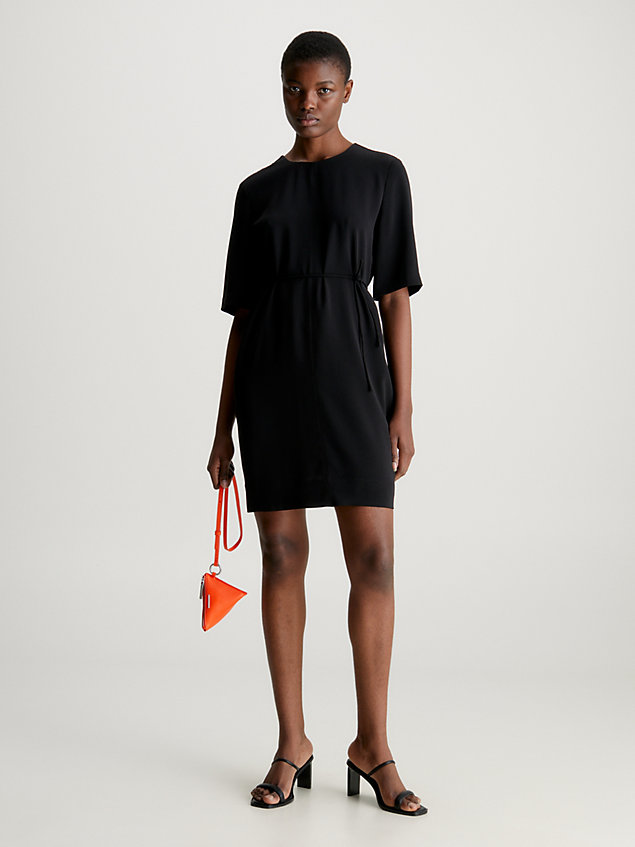 black sukienka mini z paskiem z miękkiego twillu dla kobiety - calvin klein