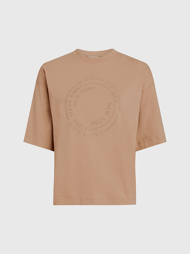 beige luźny t-shirt z logo dla kobiety - calvin klein