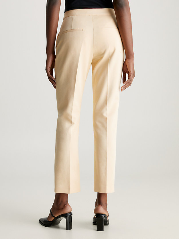 pantalon slim en coton élastique sandstone beige pour femmes calvin klein