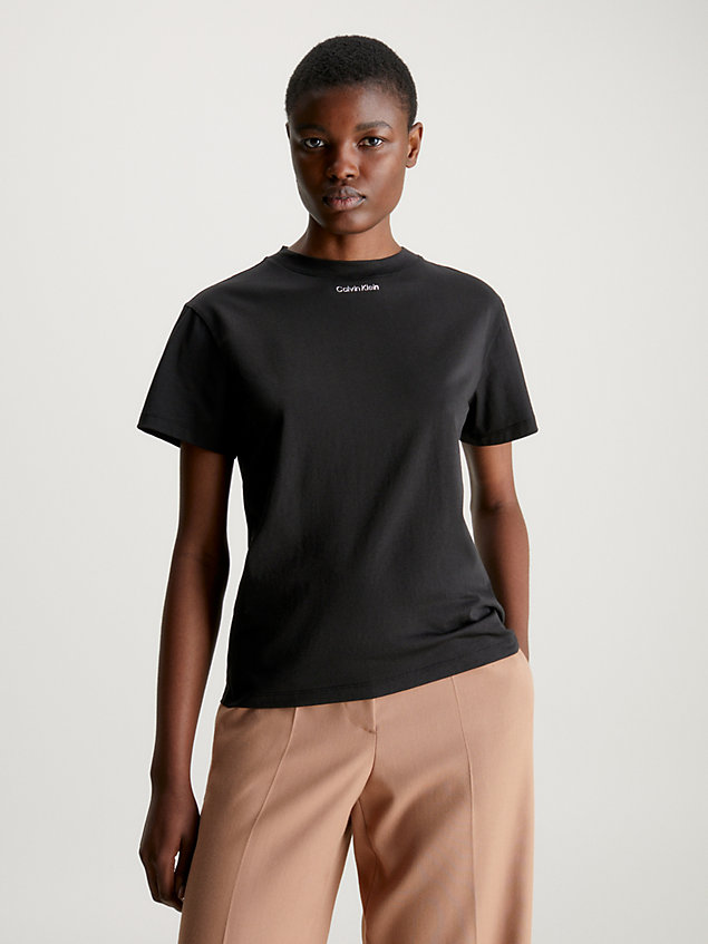 black luźny t-shirt z minilogo dla kobiety - calvin klein