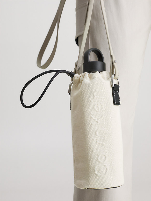 STONY BEIGE Nachhaltige Bottle Bag aus Canvas für Unisex CALVIN KLEIN