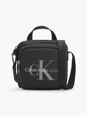 Kleine Crossbody Bag aus recyceltem Material Calvin Klein® K50K509431BDS
