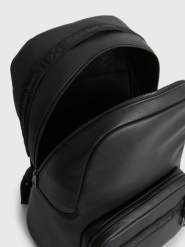 black runder rucksack für herren - calvin klein jeans