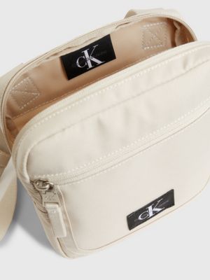 CLASSIC BEIGE Sac reporter en bandoulière en matière recyclée for hommes CALVIN KLEIN JEANS