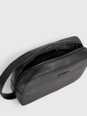 Calvin klein on sale wash bag