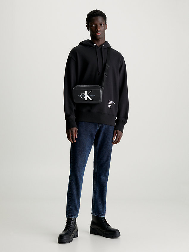 black wielofunkcyjna torba na ramię z logo dla mężczyźni - calvin klein jeans