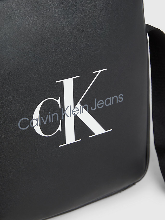 black reportertas met logo voor heren - calvin klein jeans