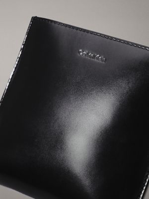borsa a tracolla in pelle piatta piccola ck black leather da uomini calvin klein