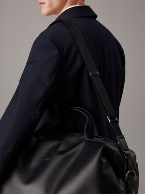 black weekend bag for men calvin klein