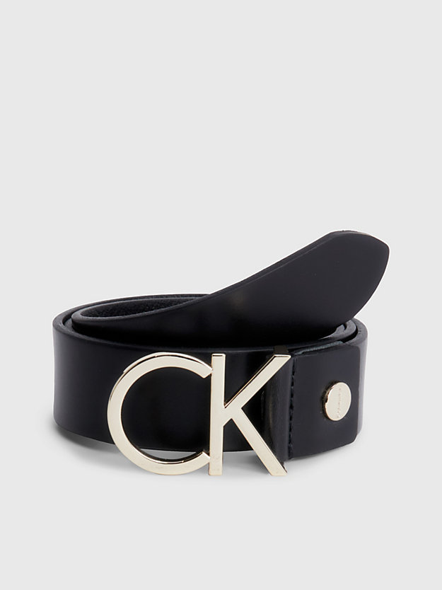 black leather & light gold buckle skórzany pasek z logo dla kobiety - calvin klein
