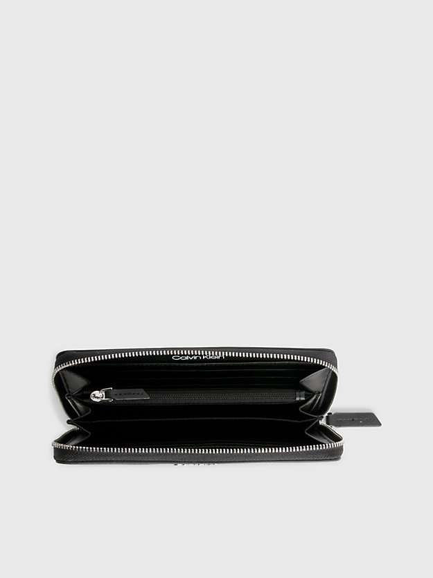 grand portefeuille zippé black pour femmes calvin klein