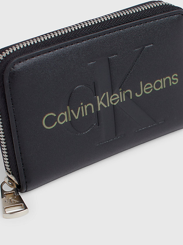 black/dark juniper rfid portemonnee met logo en rits rondom voor dames - calvin klein jeans