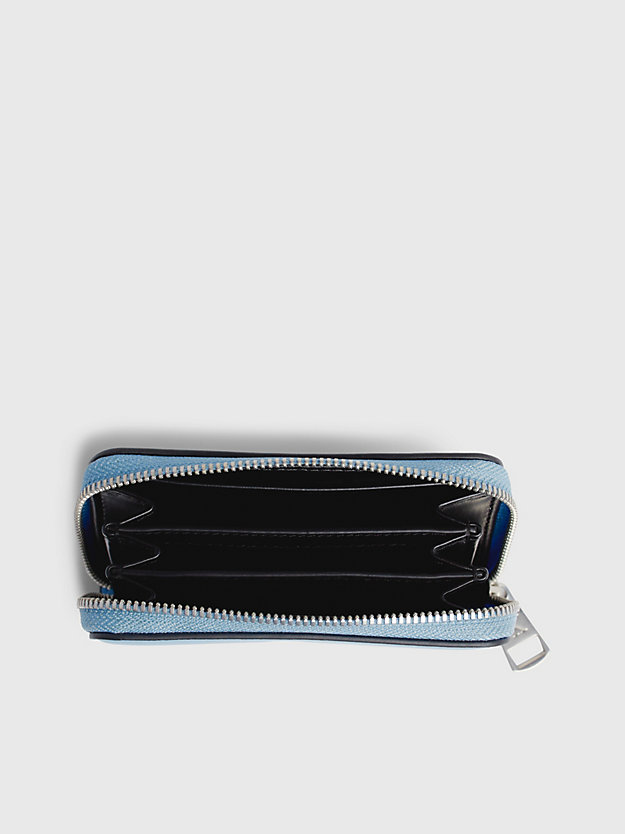 portefeuille zippé rfid avec logo blue shadow pour femmes calvin klein jeans