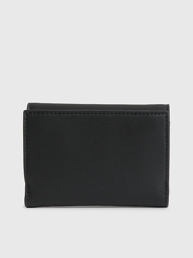 black kleines dreifach faltbares portemonnaie für damen - calvin klein