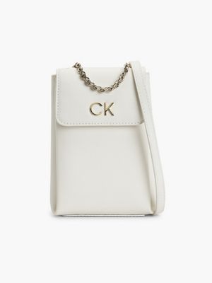  handy-täschchen aus recyceltem kunstleder für damen - calvin klein