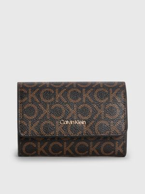 Small Recycled RFID Trifold Logo Wallet Calvin Klein® | K60K6095590HD