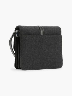 DARK GREY Crossbody Bag aus recyceltem Filz für Damen CALVIN KLEIN