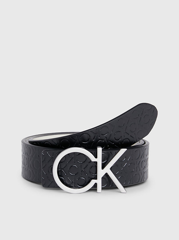 ck black / dk ecrue omkeerbare leren riem met logo voor dames - calvin klein