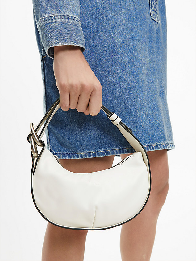 white mini hobo bag voor dames - calvin klein jeans