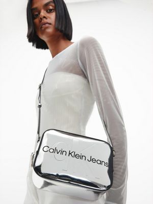Australië Strikt Winderig Zilveren crossbody tas Calvin Klein® | K60K61039601O