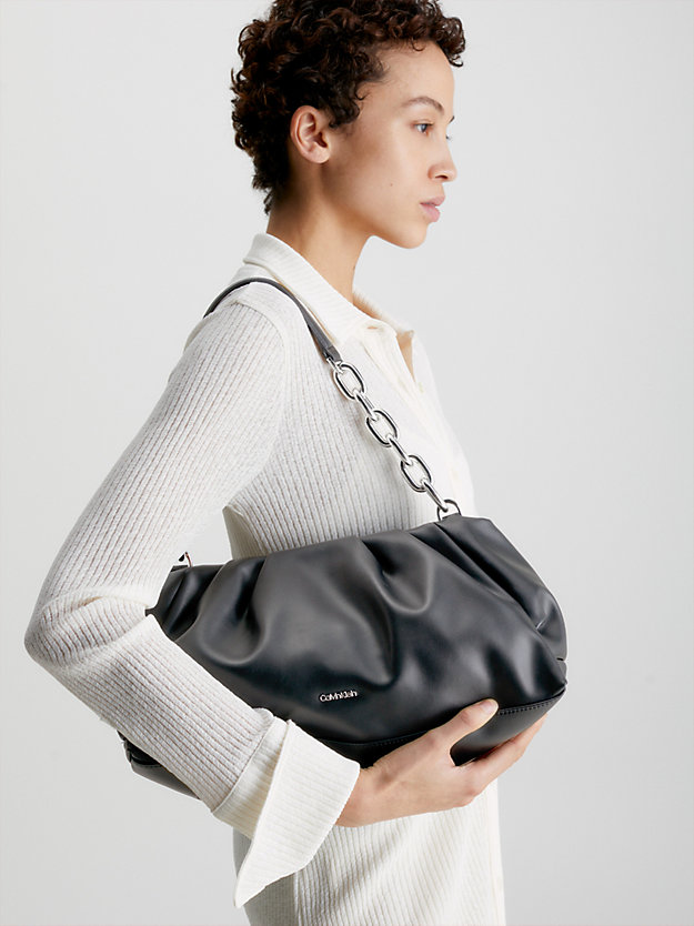 CK BLACK Duża torba na ramię z materiałów z recyklingu dla Kobiety CALVIN KLEIN
