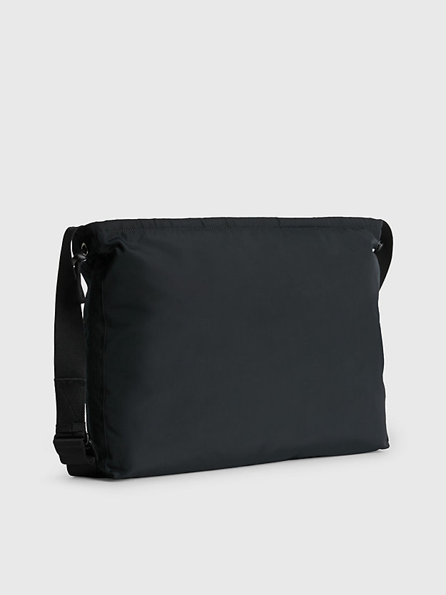 BLACK Duża torba przez ramię z diagonalu z recyklingu dla Kobiety CALVIN KLEIN JEANS