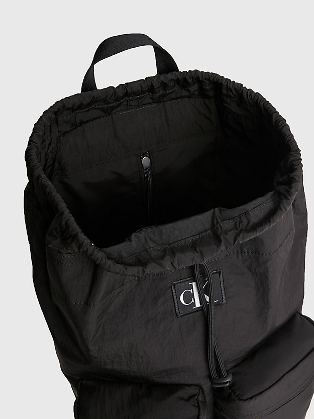 BLACK Gerecyclede nylon sling bag voor dames CALVIN KLEIN JEANS