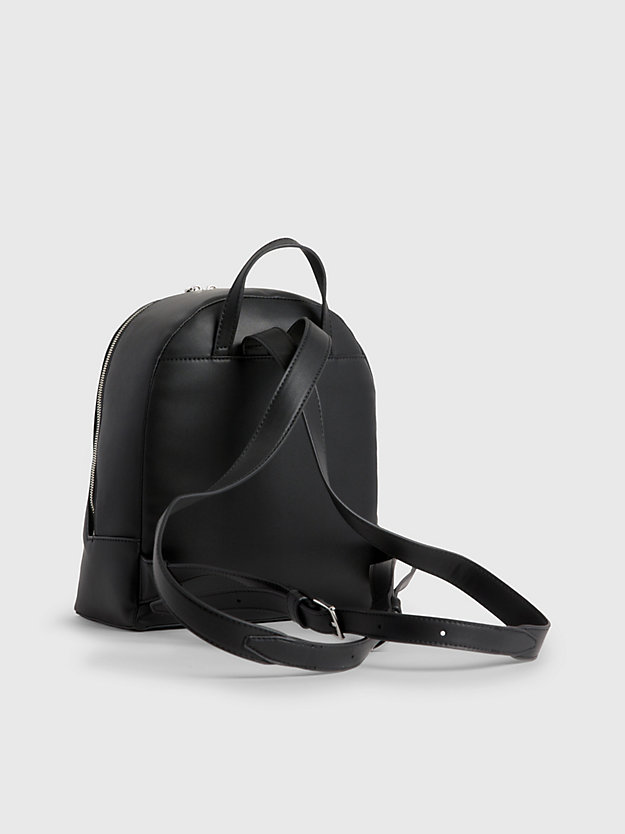CK BLACK Runder Rucksack aus recyceltem Material für Damen CALVIN KLEIN