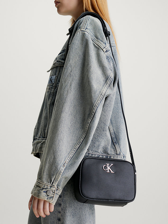 black torba przez ramię z materiałów z recyklingu dla kobiety - calvin klein jeans