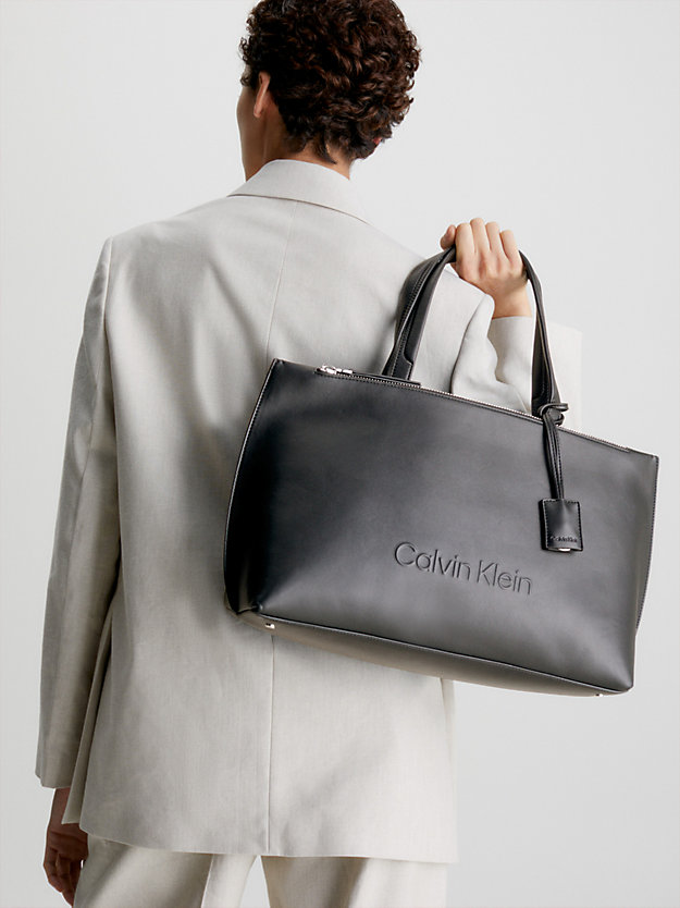 CK BLACK Tote-Bag aus recyceltem Material für Damen CALVIN KLEIN