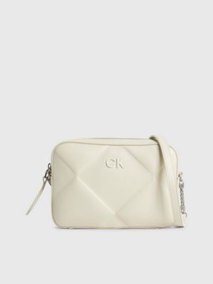 Calvin Klein Bags Designs  Calvin klein bag, Calvin klein handbags,  Stylish travel bag