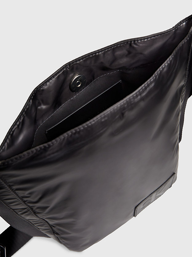 black bucket-bag aus recyceltem material für damen - calvin klein jeans