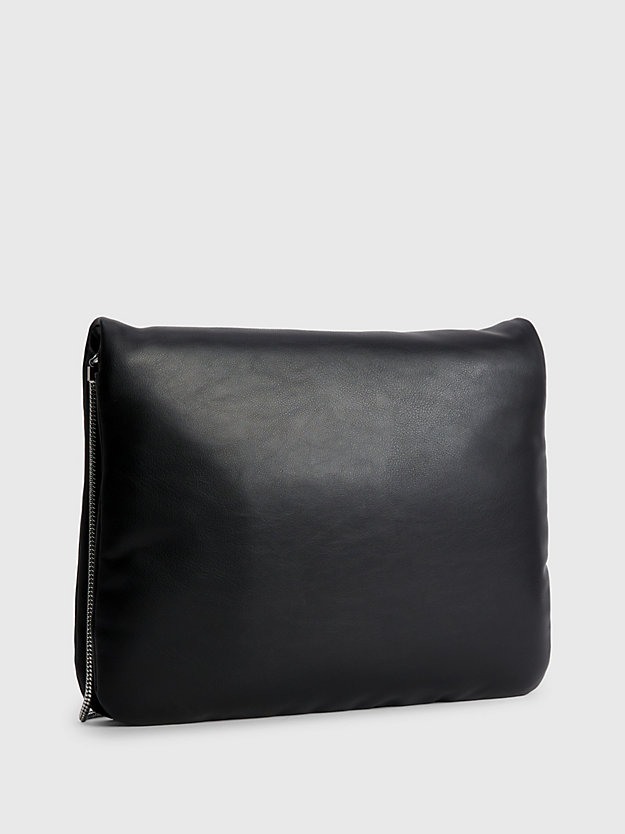 CK BLACK Crossbody Bag aus weichem, recyceltem Material für Damen CALVIN KLEIN