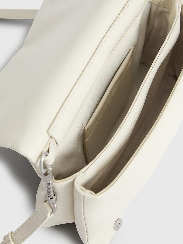 grey doorgestikte converteerbare schoudertas voor dames - calvin klein