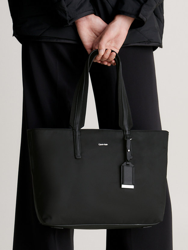 ck black torba tote z różnych materiałów dla kobiety - calvin klein