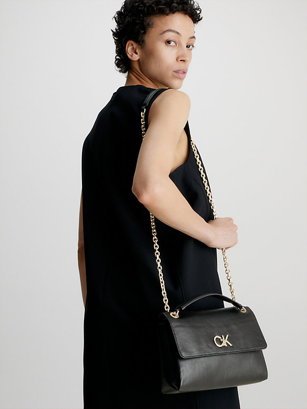 ck black wielofunkcyjna torba na ramię dla kobiety - calvin klein