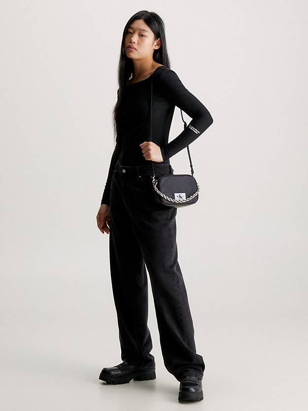 black crossbody bag aus kunstleder für damen - calvin klein jeans