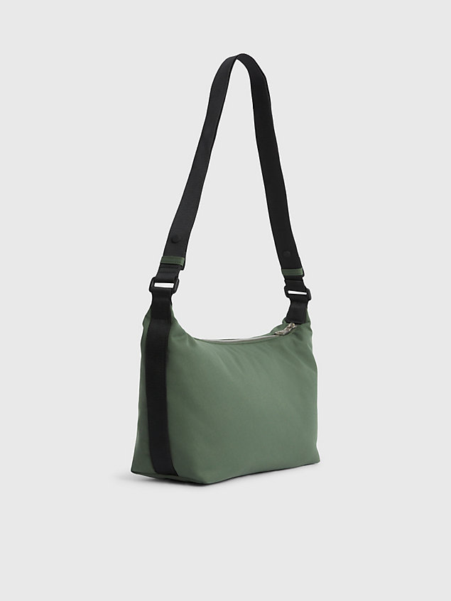 green torba na ramię z diagonalu dla kobiety - calvin klein jeans