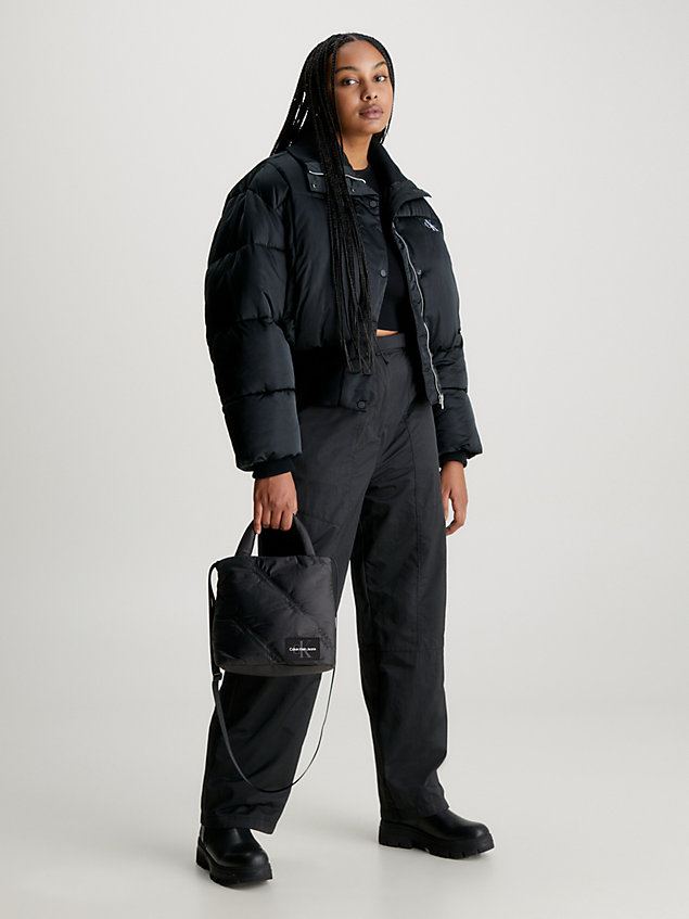 black mała wyściełana torba przez ramię dla kobiety - calvin klein jeans