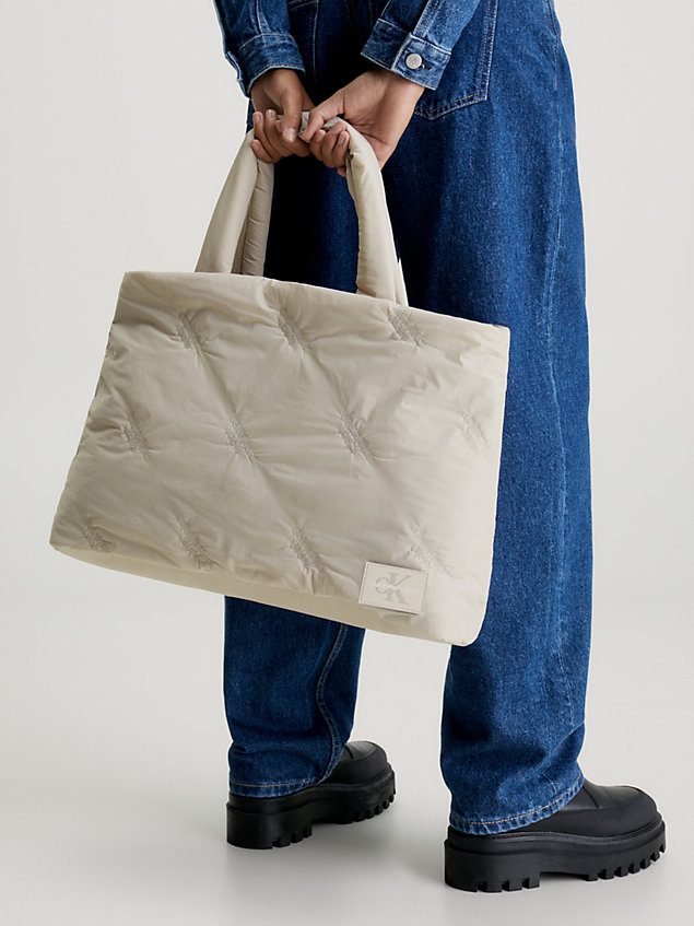 grey grote gewatteerde tote bag voor dames - calvin klein jeans