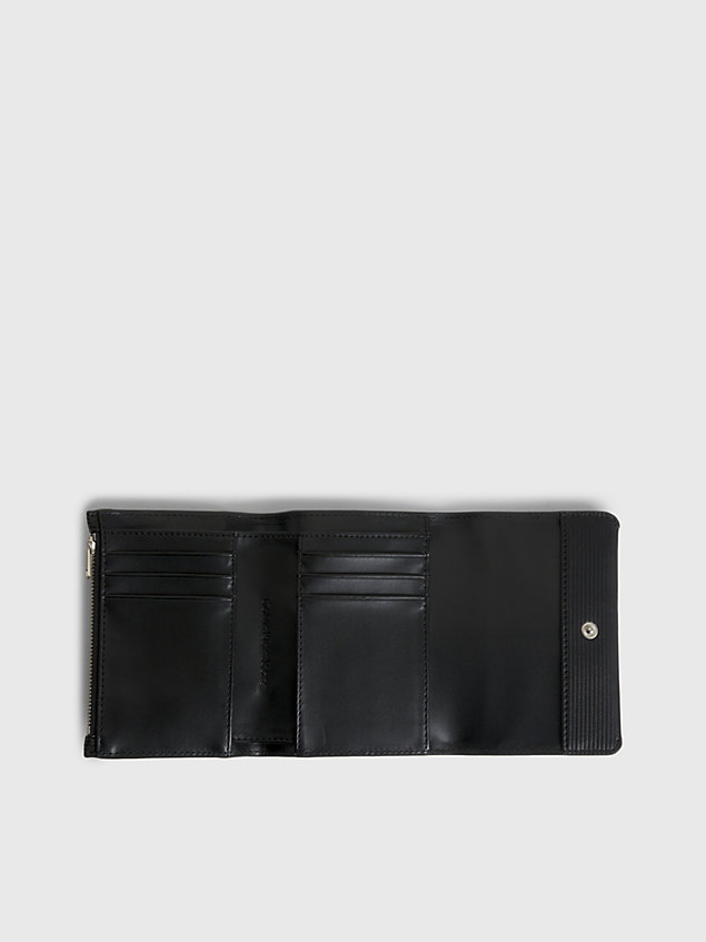black portemonnee met rits rondom voor dames - calvin klein jeans