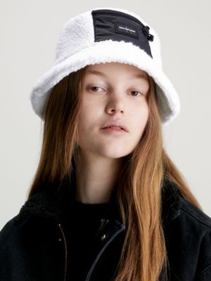 Calvin Klein Kids logo-patch bucket hat - Black