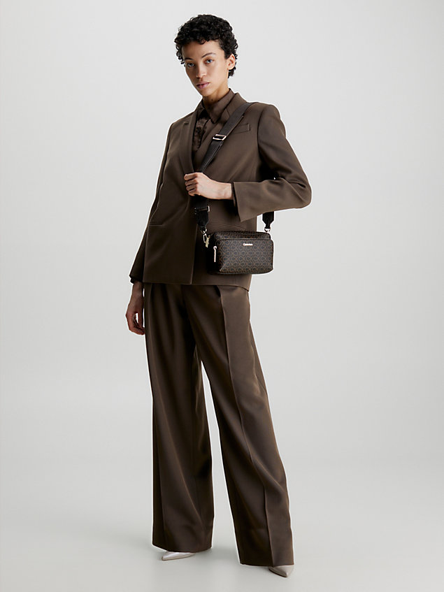 brown torba przez ramię z logo dla kobiety - calvin klein
