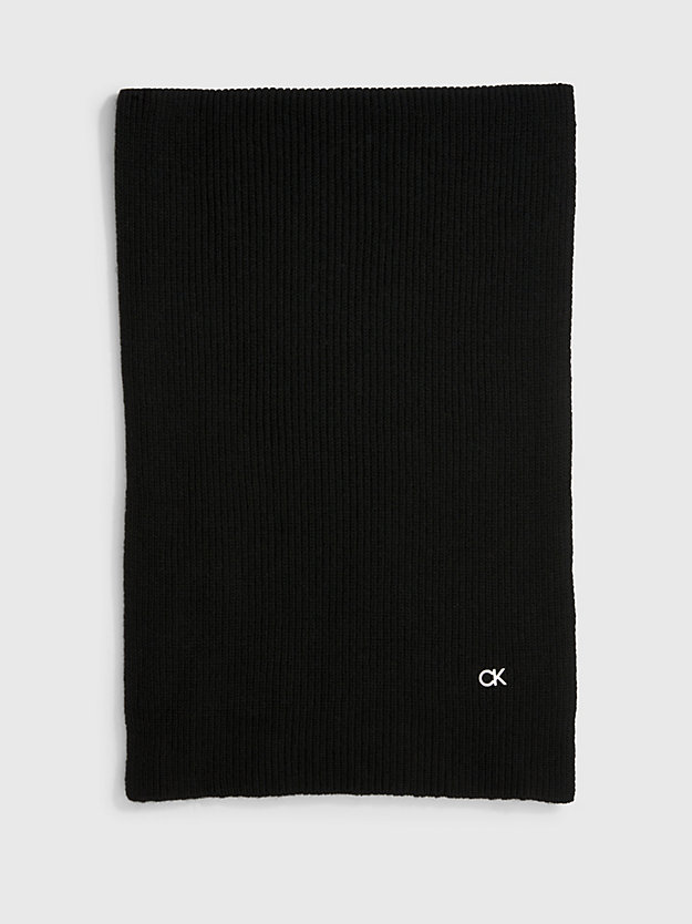 ck black czapka i szalik w zestawie upominkowym dla kobiety - calvin klein