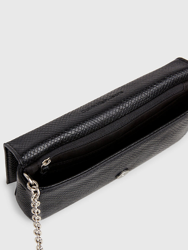 black torba przez ramię ze skóry węża dla kobiety - calvin klein jeans