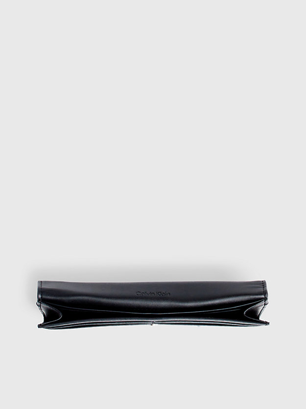 black epi mono dreifach faltbares rfid-portemonnaie mit großem logo für damen - calvin klein