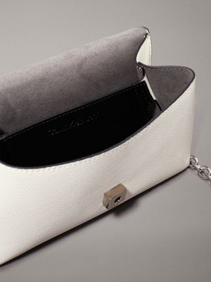 creamy white shoulder bag for women calvin klein jeans